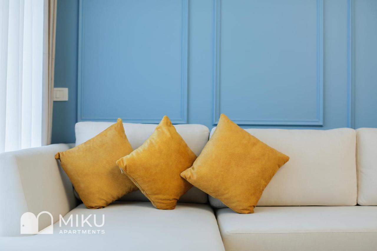 Miku Apartment - Glamorous 1Bedroom Apartment At Olympic Residence Tirana Exterior photo